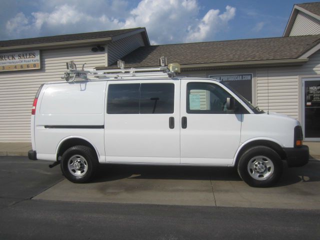 Chevrolet G2500 2007 photo 2