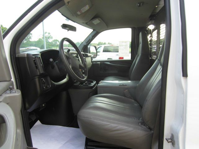 Chevrolet G2500 2007 photo 29