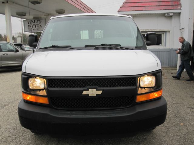 Chevrolet G2500 2009 photo 1