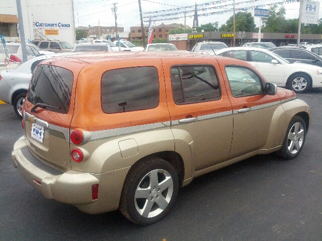 Chevrolet HHR 4dr Sdn I4 CVT 2.5 Sedan SUV