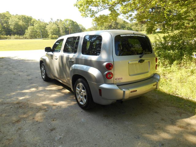 Chevrolet HHR 4dr Sdn I4 CVT 2.5 Sedan SUV