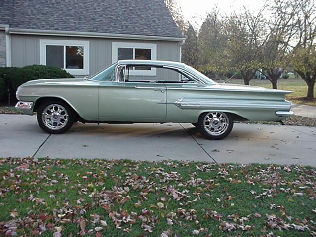 Chevrolet Impala 1960 photo 1