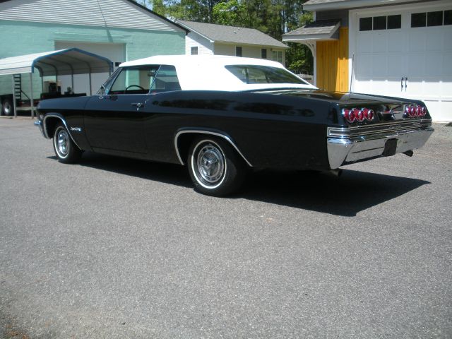 Chevrolet Impala 1965 photo 1