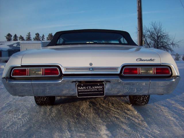 Chevrolet Impala 1967 photo 4