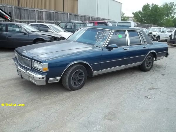 Chevrolet Impala 1982 photo 2