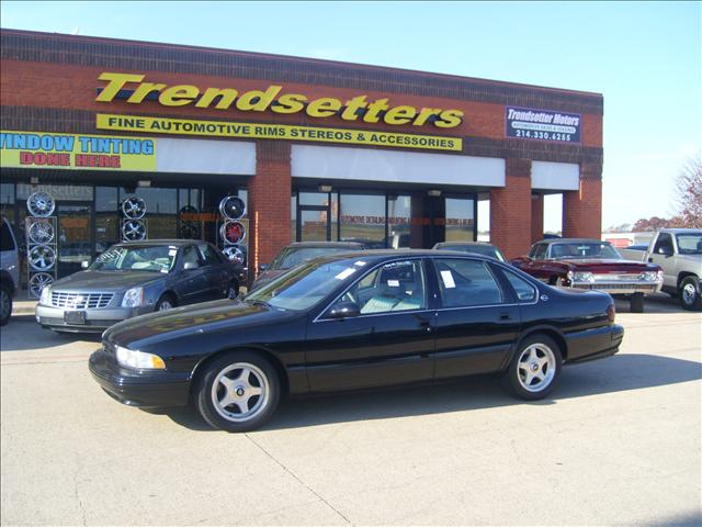 Chevrolet Impala Base Sedan