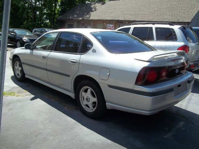 Chevrolet Impala 2000 photo 4