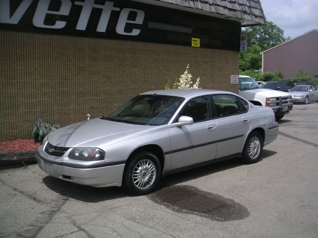 Chevrolet Impala 2000 photo 3