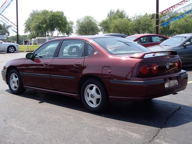 Chevrolet Impala 2000 photo 3