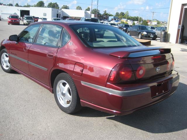 Chevrolet Impala 2000 photo 2