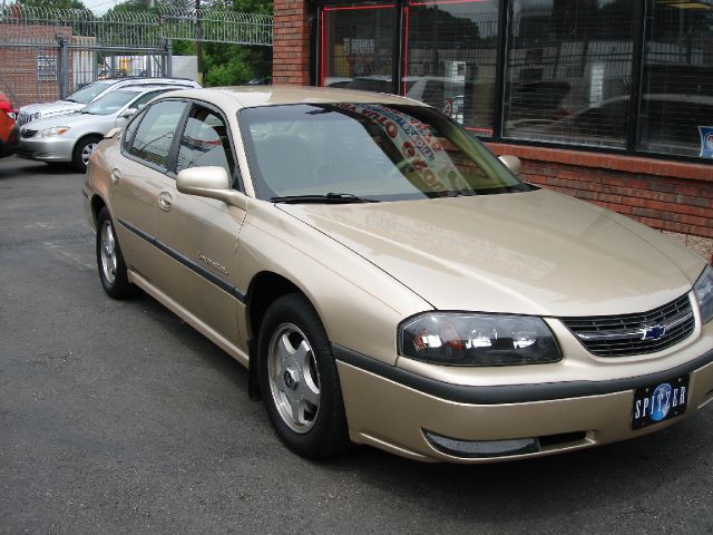 Chevrolet Impala 2000 photo 2