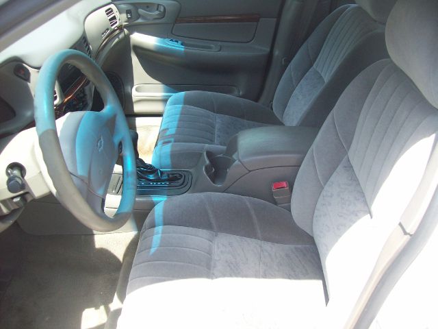 Chevrolet Impala 2001 photo 15