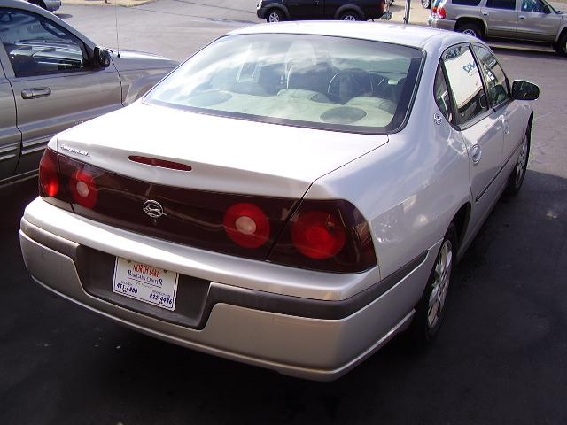 Chevrolet Impala Base Sedan