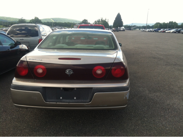 Chevrolet Impala Base Sedan