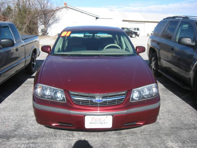 Chevrolet Impala Base Sedan