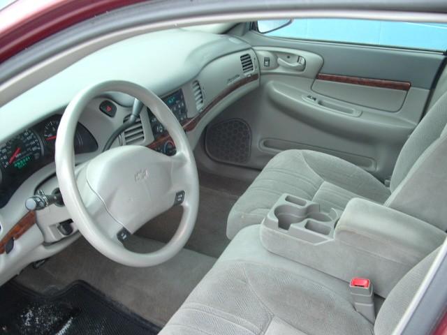 Chevrolet Impala 2001 photo 3