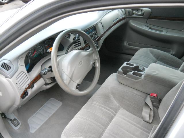 Chevrolet Impala 2001 photo 2