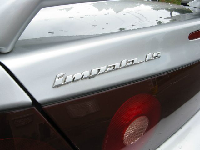 Chevrolet Impala 2002 photo 3