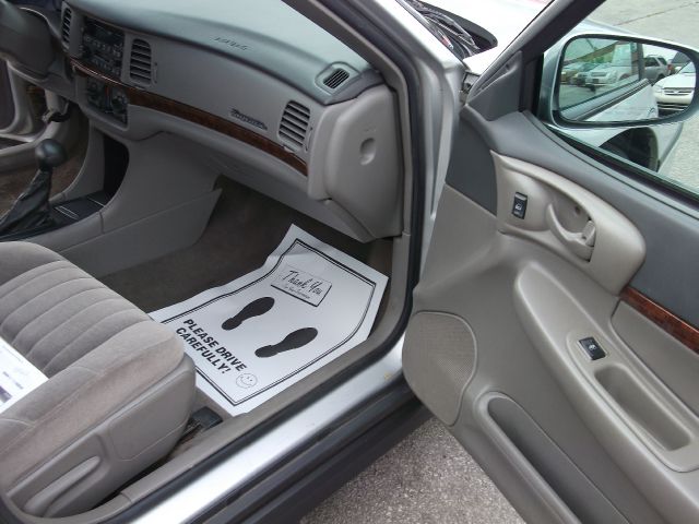 Chevrolet Impala 2002 photo 3