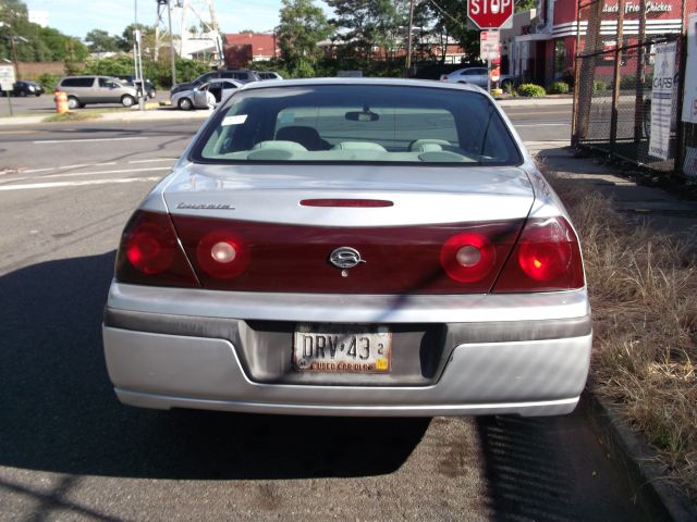 Chevrolet Impala Base Sedan