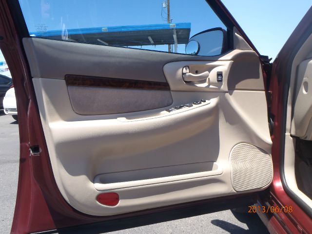 Chevrolet Impala 2002 photo 13