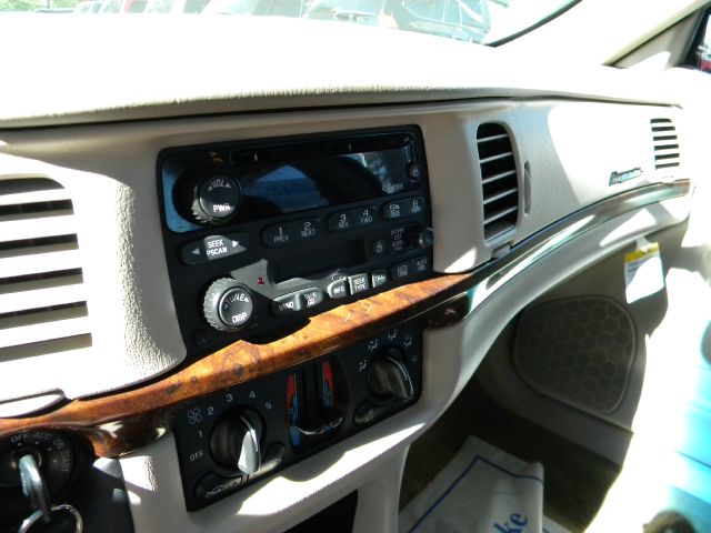 Chevrolet Impala 2003 photo 3