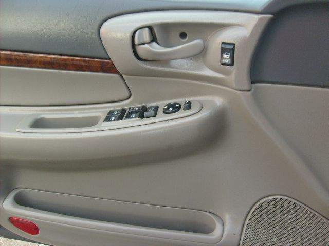 Chevrolet Impala 2003 photo 9