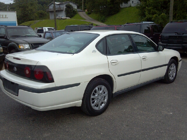 Chevrolet Impala 2004 photo 2