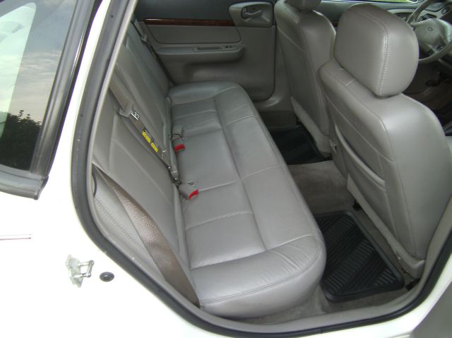 Chevrolet Impala 2004 photo 2