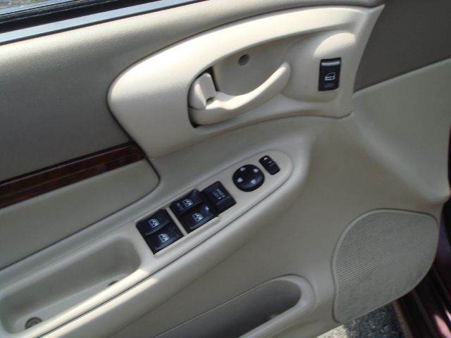 Chevrolet Impala 2004 photo 4