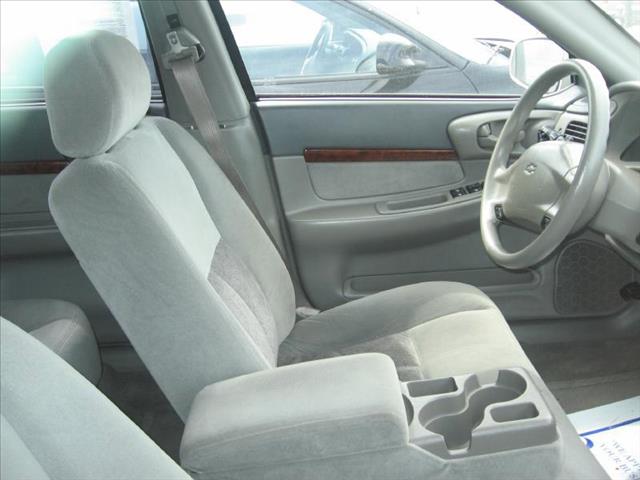 Chevrolet Impala 2004 photo 2