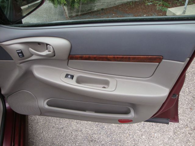 Chevrolet Impala 2004 photo 6