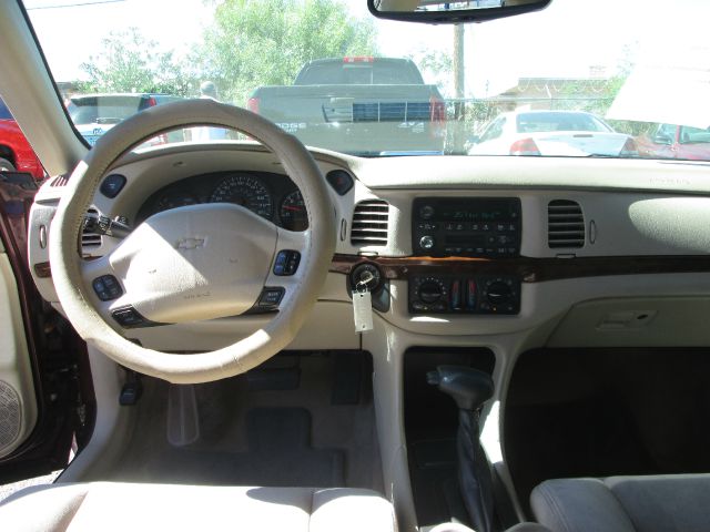 Chevrolet Impala 2004 photo 2