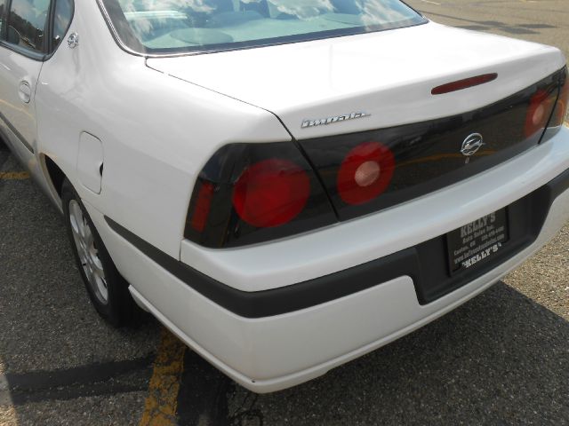 Chevrolet Impala Base Sedan