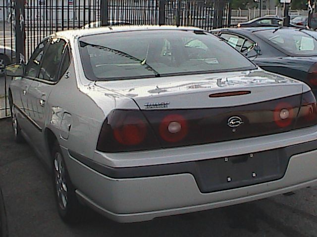 Chevrolet Impala Base Sedan