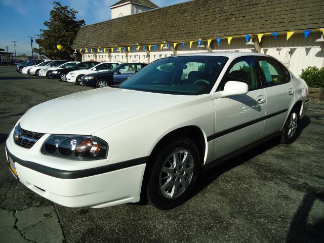 Chevrolet Impala Base Sedan