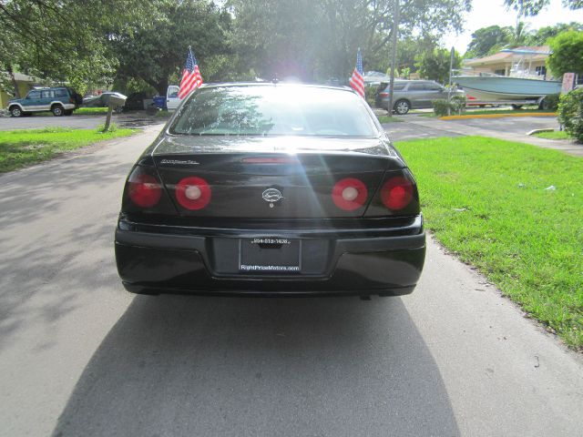 Chevrolet Impala Base Sedan