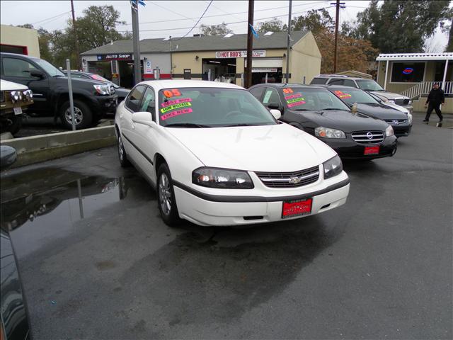 Chevrolet Impala Base Sedan