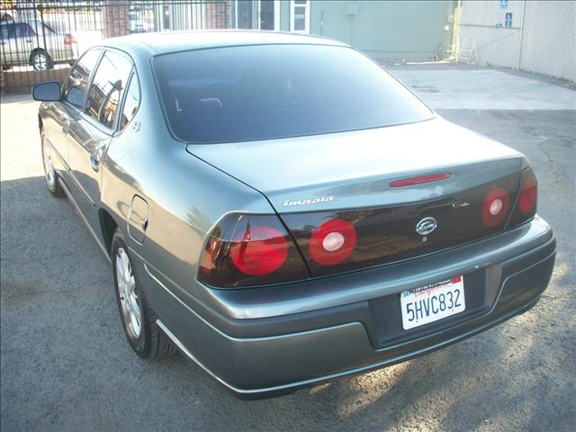 Chevrolet Impala Base Sedan