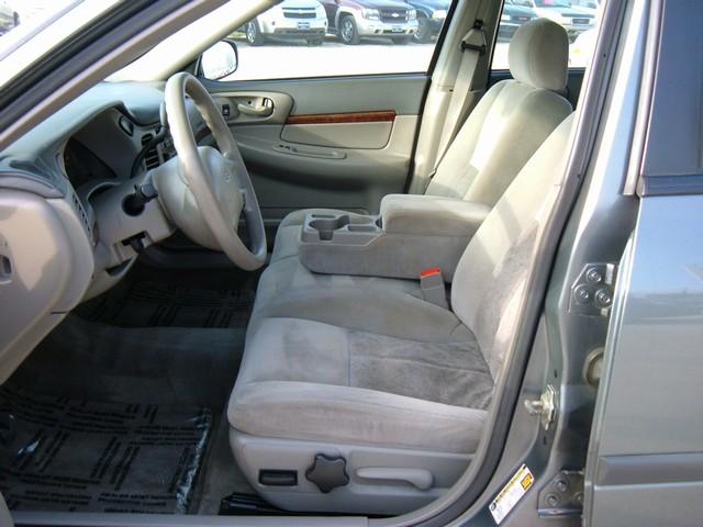 Chevrolet Impala 2005 photo 2