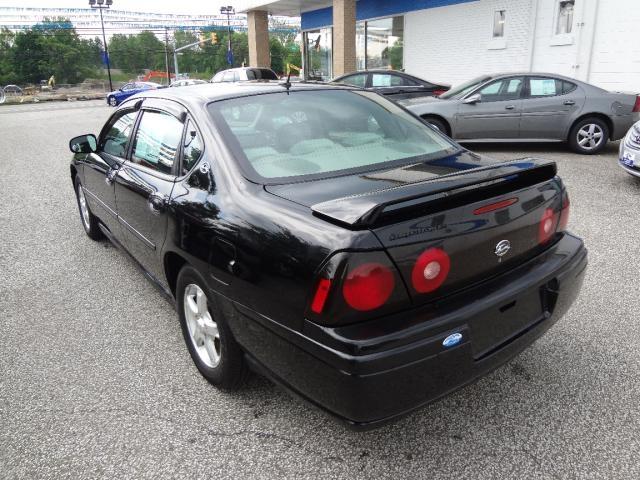 Chevrolet Impala 4dr 112 Sedan