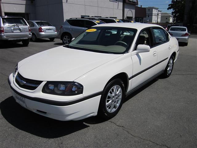 Chevrolet Impala Base Sedan