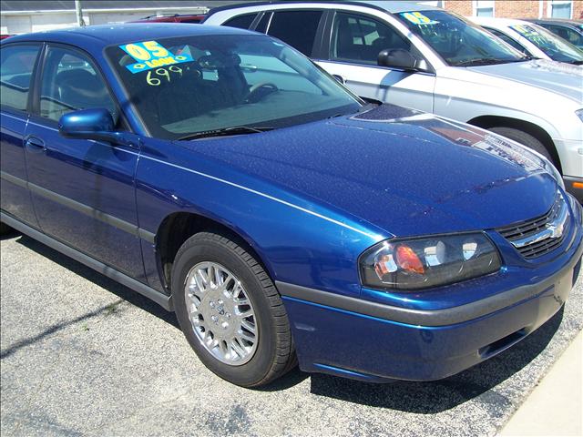 Chevrolet Impala Base Sedan