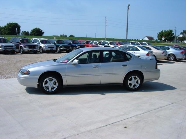 Chevrolet Impala Base Sedan