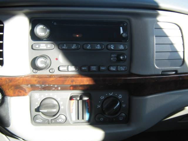 Chevrolet Impala 2005 photo 2