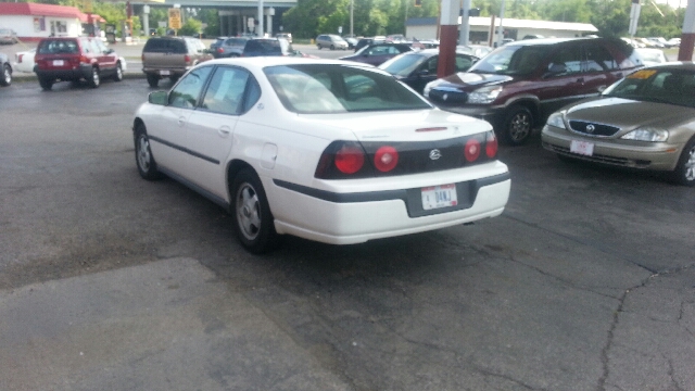 Chevrolet Impala Base Sedan