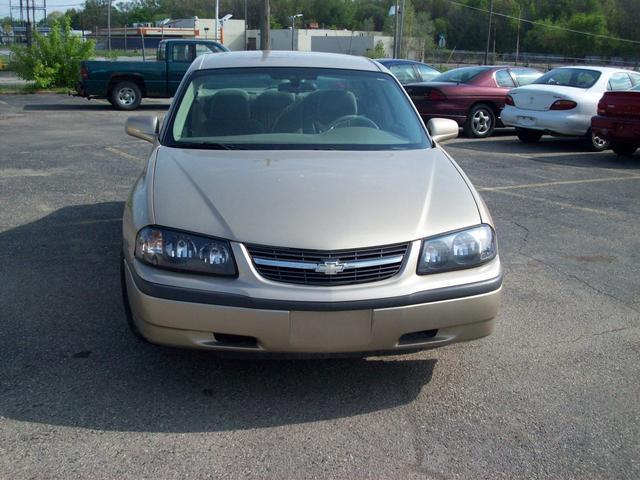 Chevrolet Impala Base Sedan