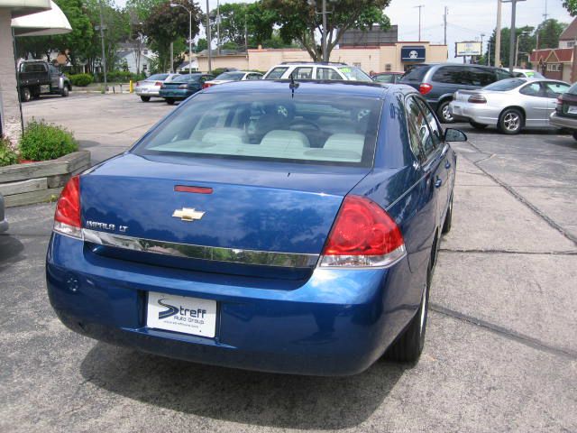 Chevrolet Impala SL1 Sedan