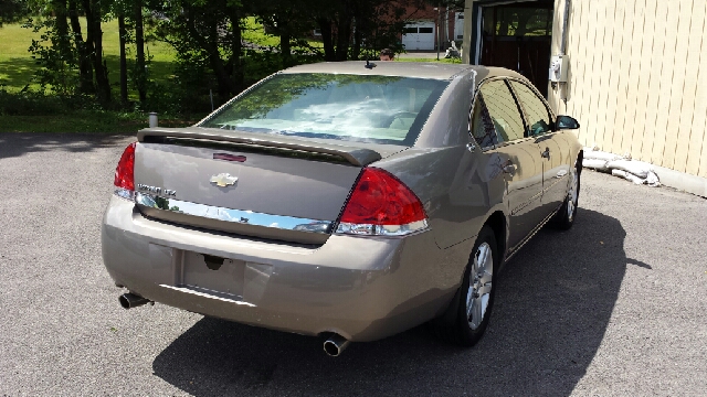 Chevrolet Impala 2006 photo 2