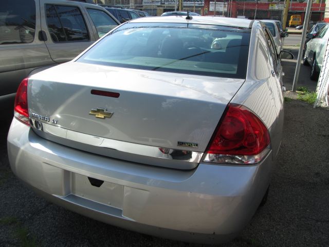 Chevrolet Impala Crew-long-drw-6.6l Diesel-4wd-one Owner Sedan